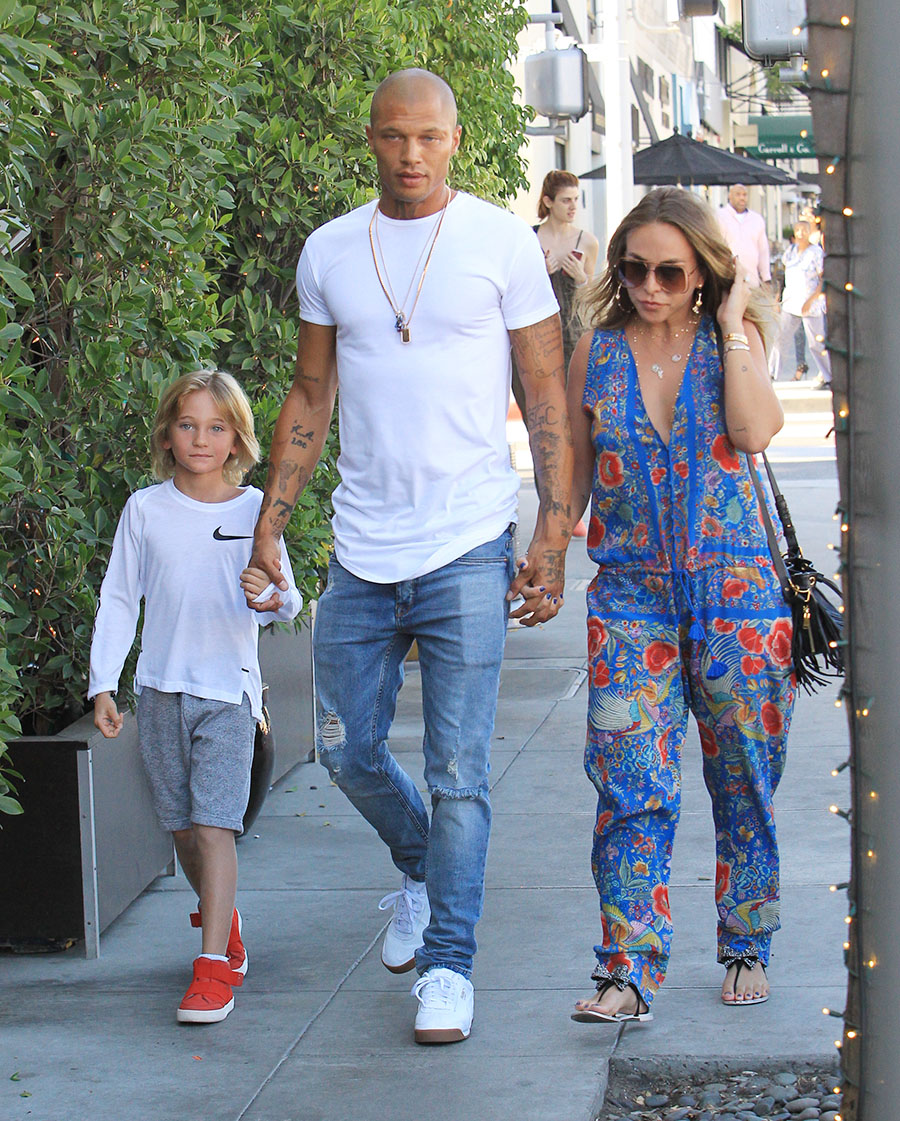 Pics Jeremy Meeks Introduces Son To Home Wrecking Gf