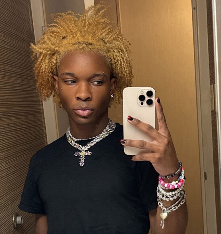 Photo of D4vd at home