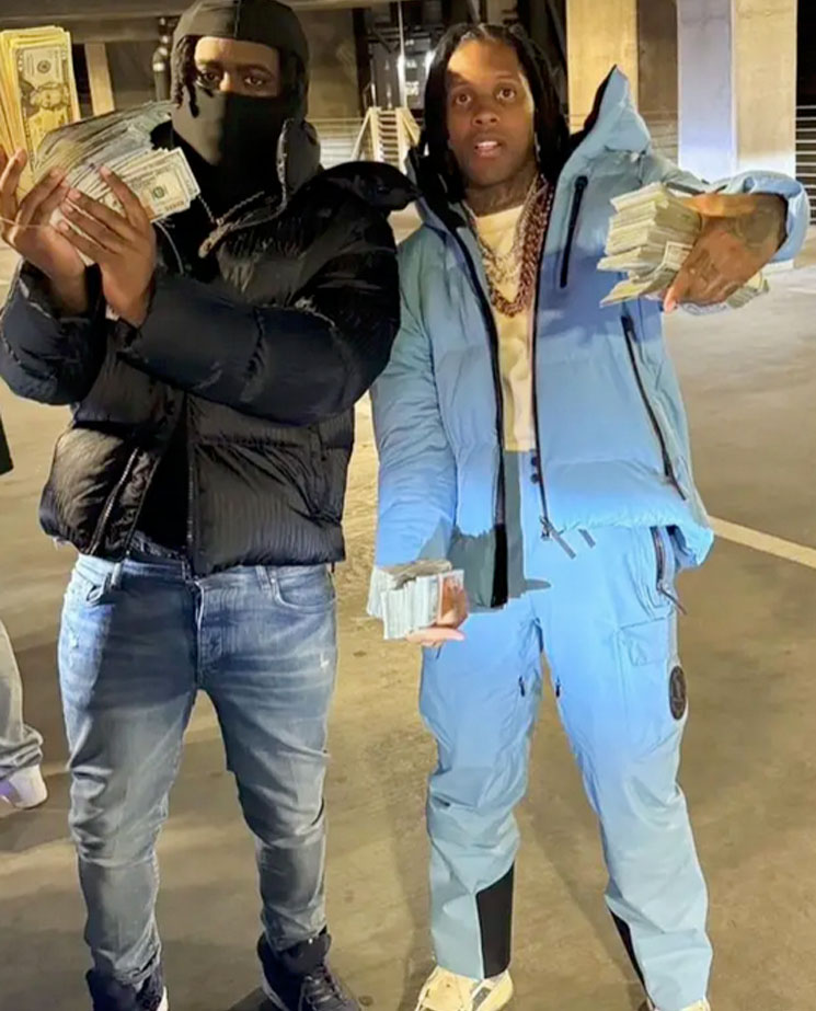 Photo of Lil Durk flashing cash
