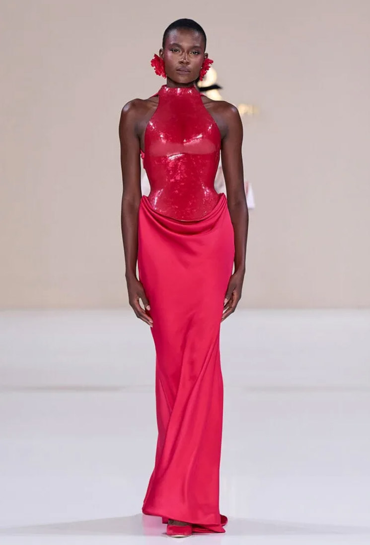 Photo of model wearing Tamara Ralph Couture