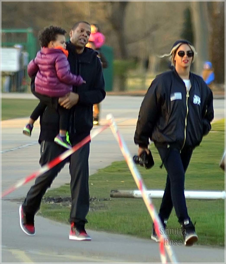Beyonce, Jay Z and daughter Blue Ivy on family playdate