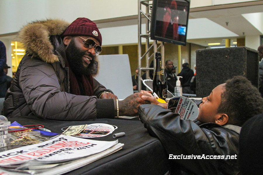 Rick Ross in-store at S Dekalb mall