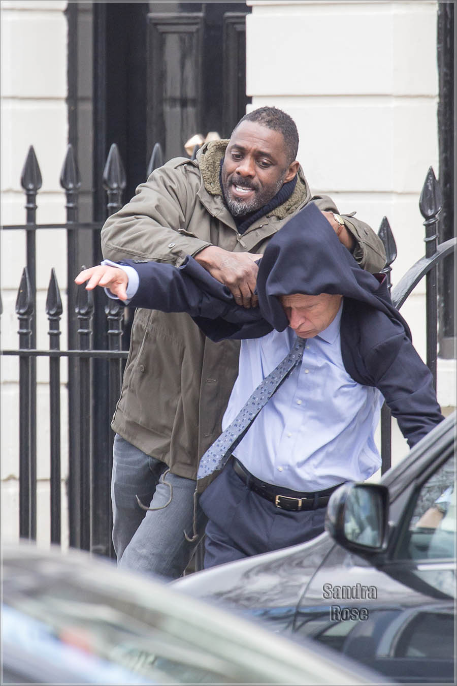 Idris Elba filming scenes for 'Luther'