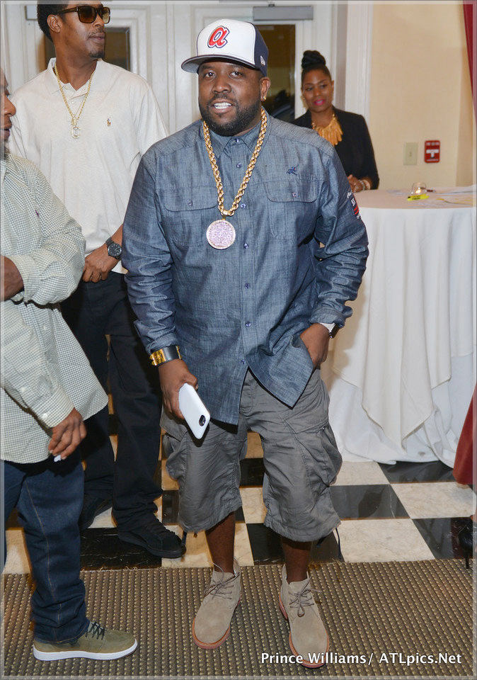 Big Boi arrives at Jeezy Street Dreamz Foundation Dinner