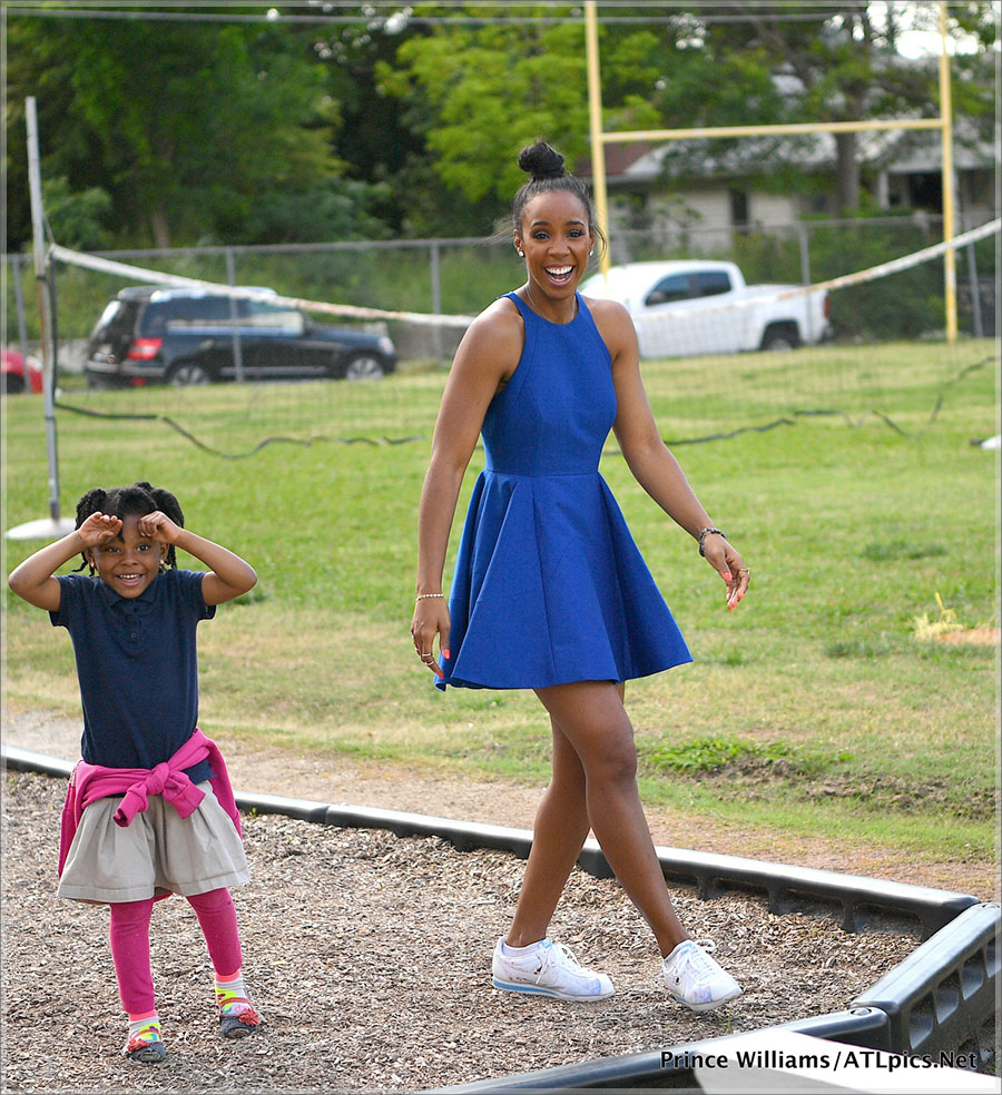 Kelly Rowland at Boys and Girls Club in Atlanta