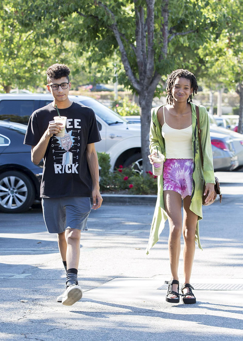 pictures of willow smith and her boyfriend