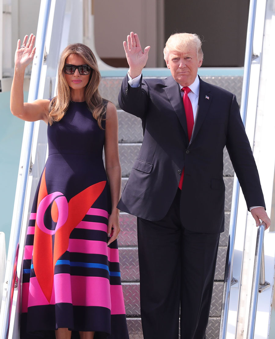 Melania clearance sleeveless dress