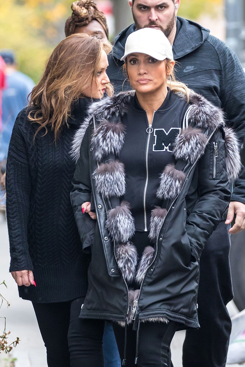 Jennifer Lopez & Leah Remini