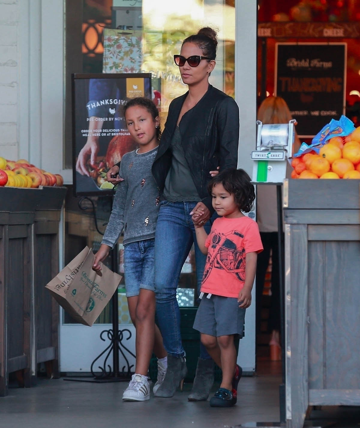 Celebrity Kids Halle Berry With Maceo And Nahla Sandra Rose