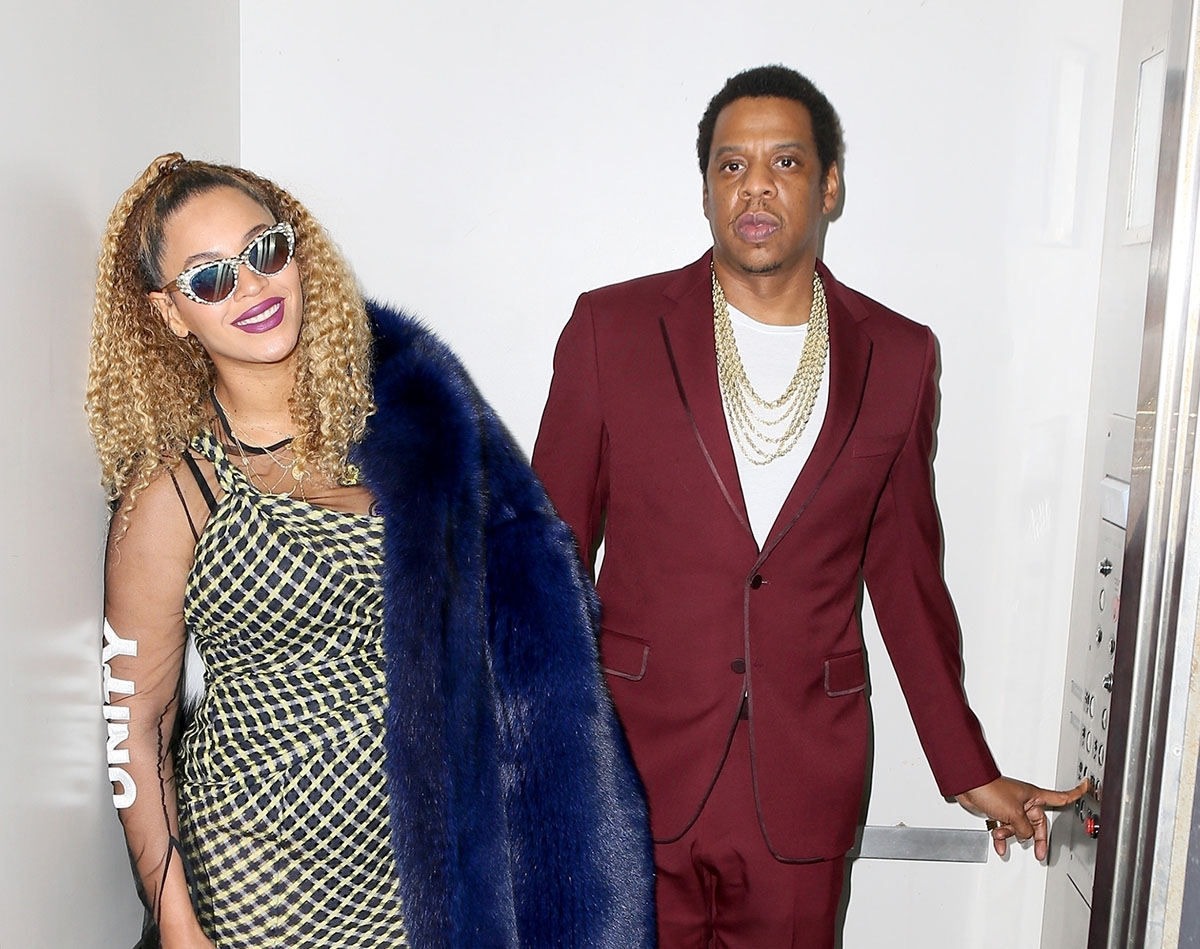 PICS: Beyonce and JAY-Z pose inside an elevator on his 48th birthday ...