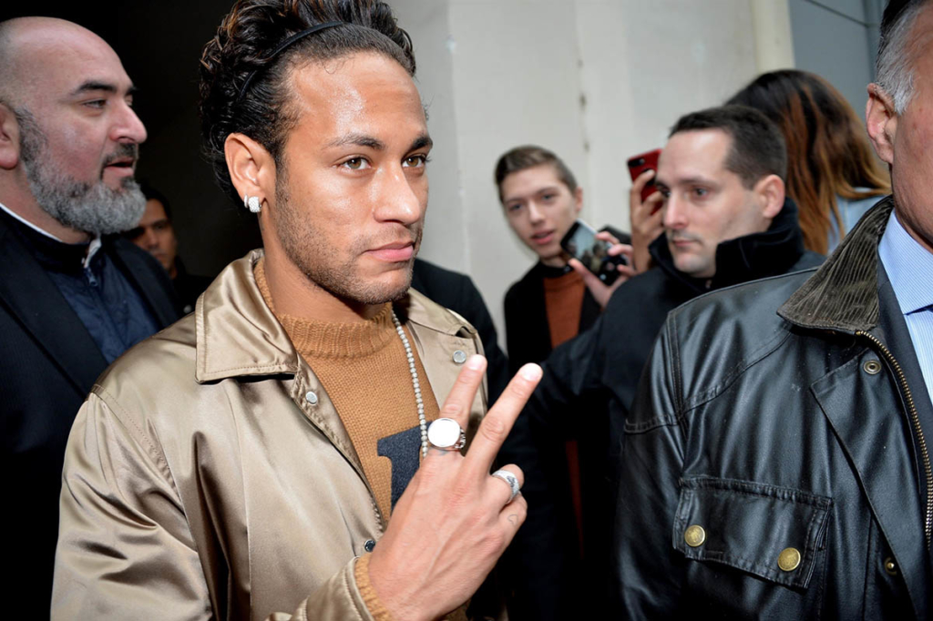 Neymar Jr attend the Louis Vuitton Menswear Fall/Winter 2018-2019