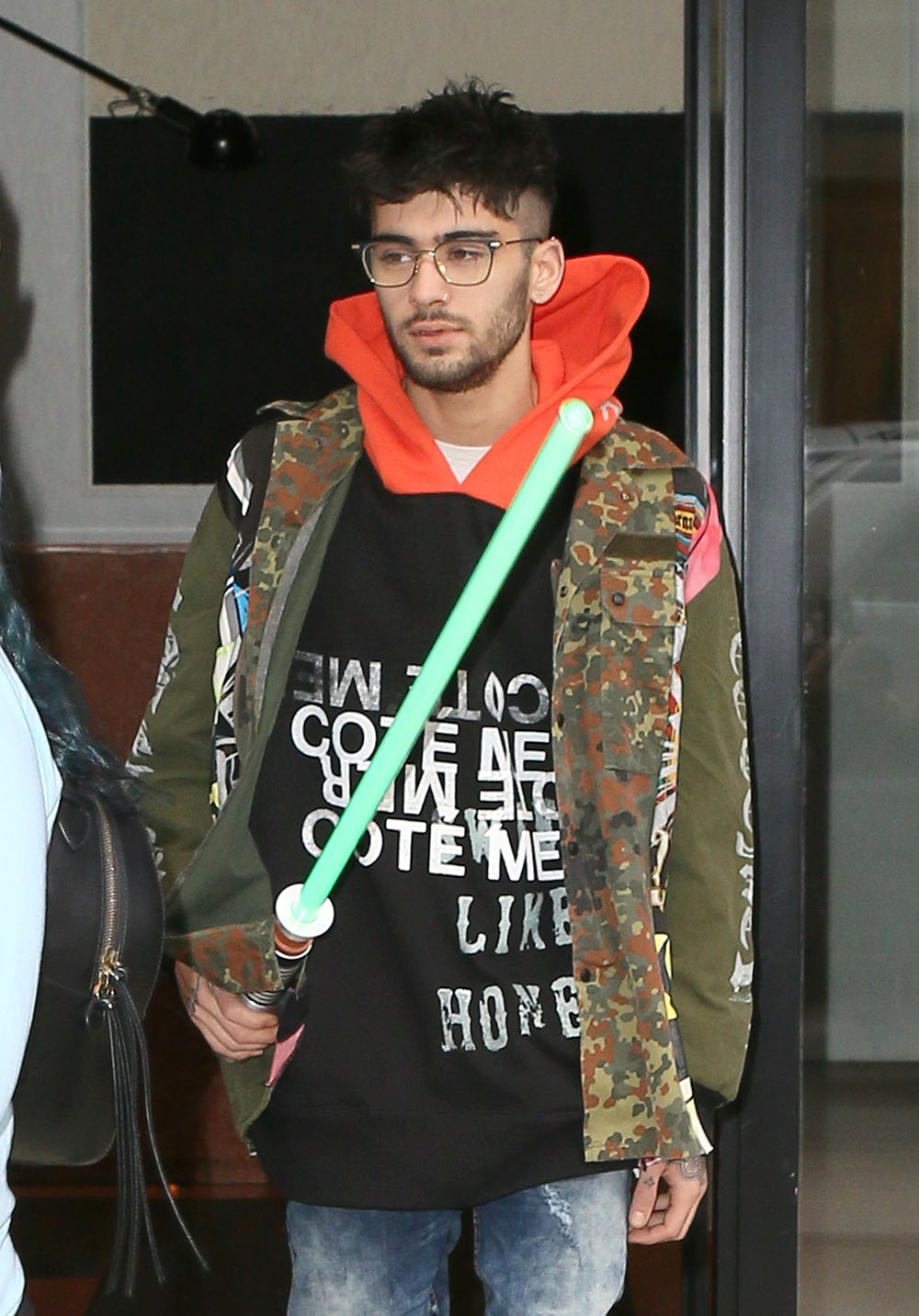 Star Wars fan Zayn Malik spotted with lightsaber