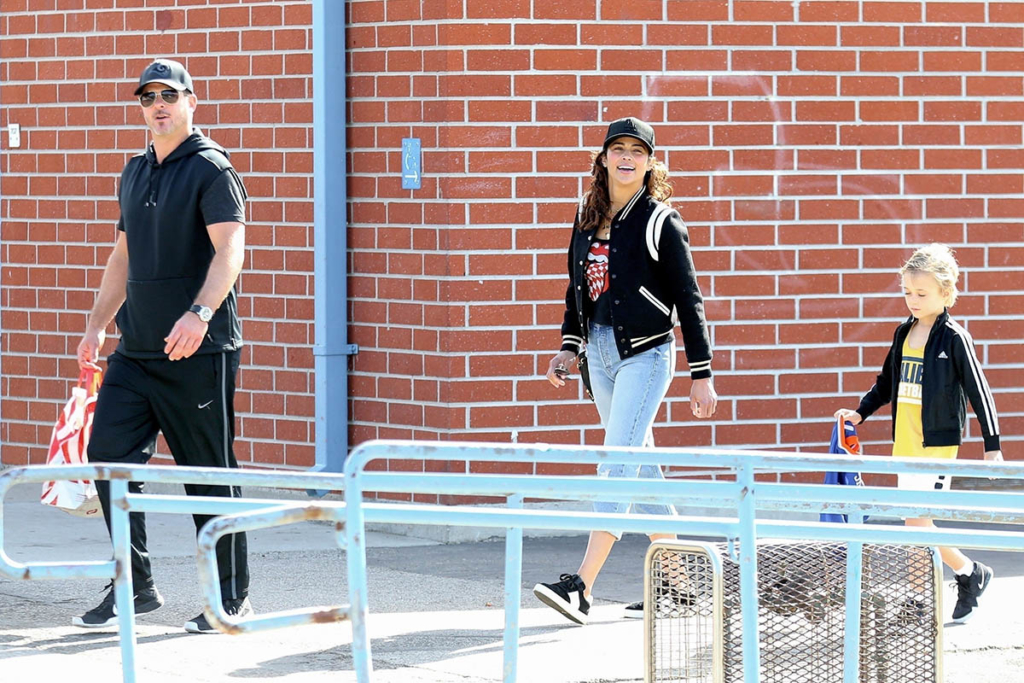 Robin Thicke reunites with ex Paula Patton for son's basketball game
