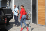 Mary J. Blige dines at Jon & Vinny's with her sister