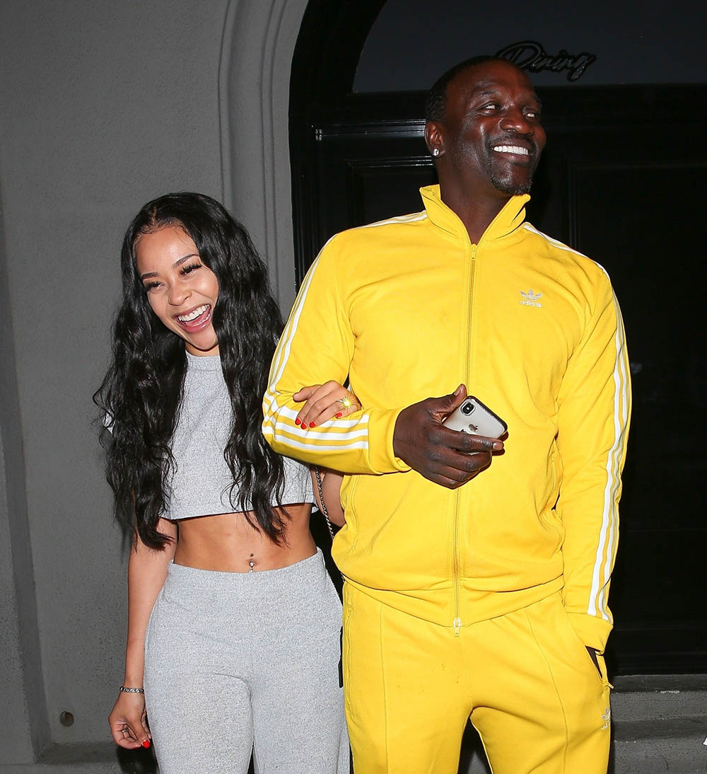Akon and his girlfriend dine at Craig's
