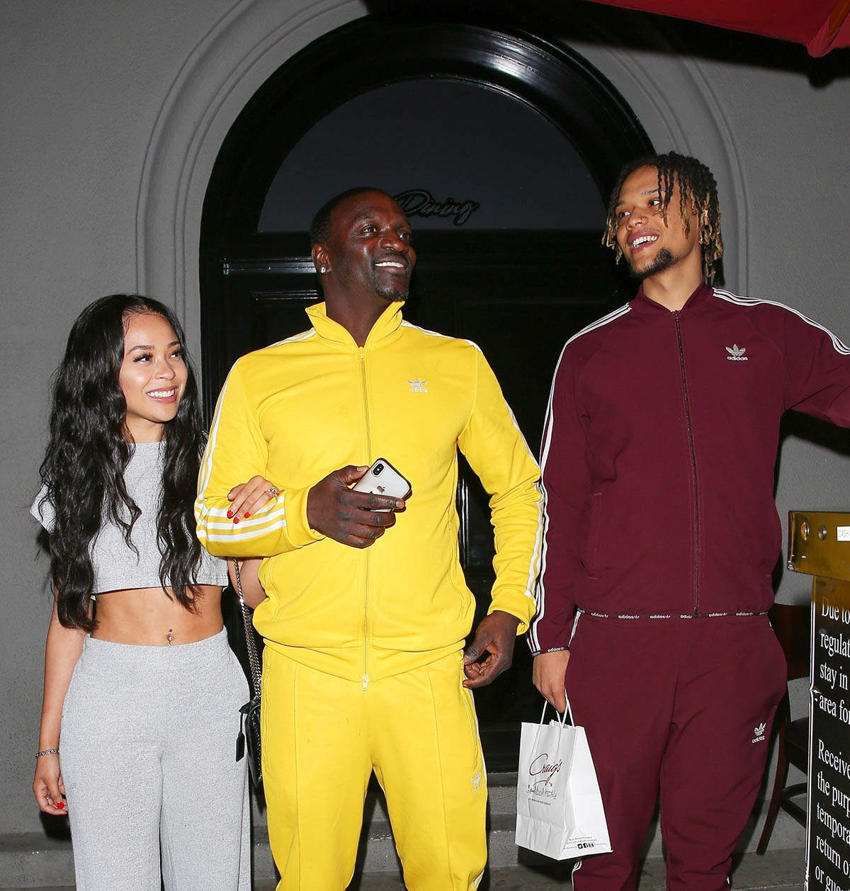 Akon, his girlfriend and son dine at Craig's