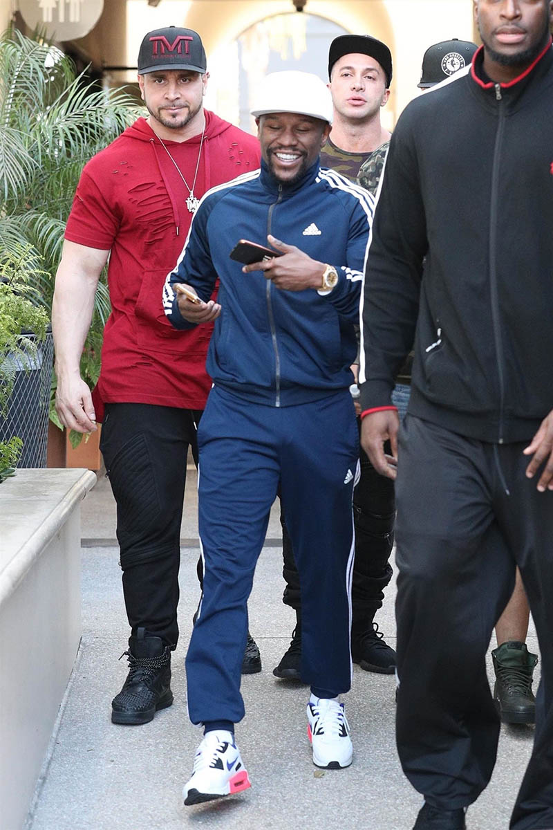 Floyd Mayweather Jr shopping in Beverly Hills