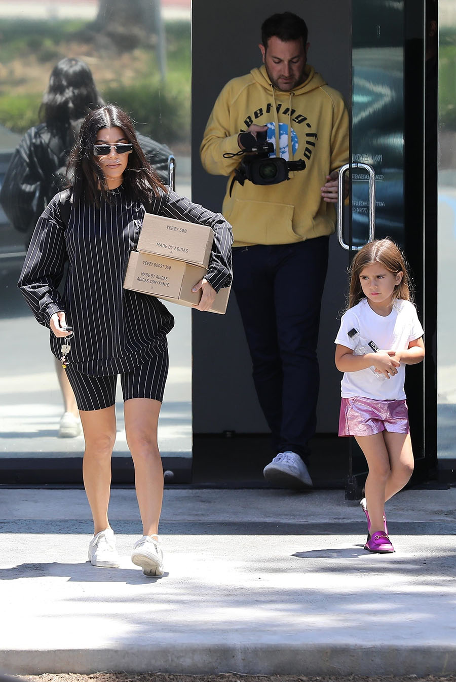 Kourtney kardashian hotsell adidas calabasas