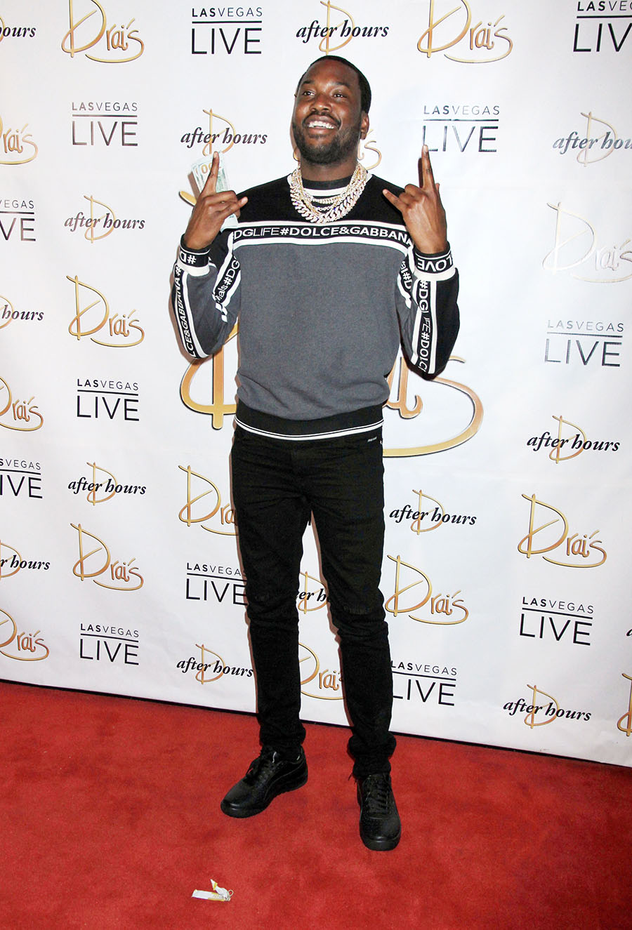 Meek Mill poses for photos at Drai’s Nightclub at his Exclusive Drai’s ...