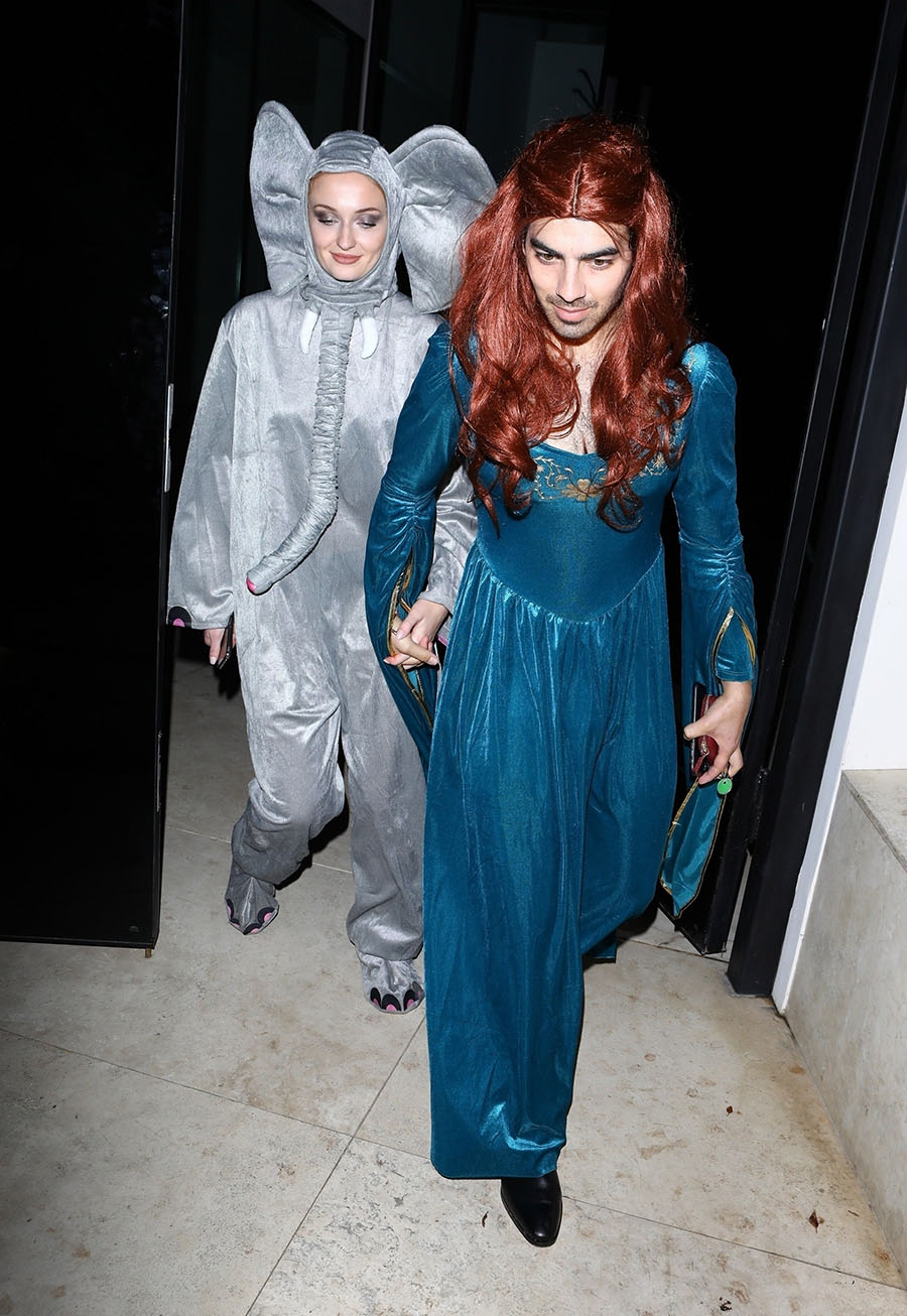 Joe Jonas and Sophie Turner get creative with their costumes at Kate ...