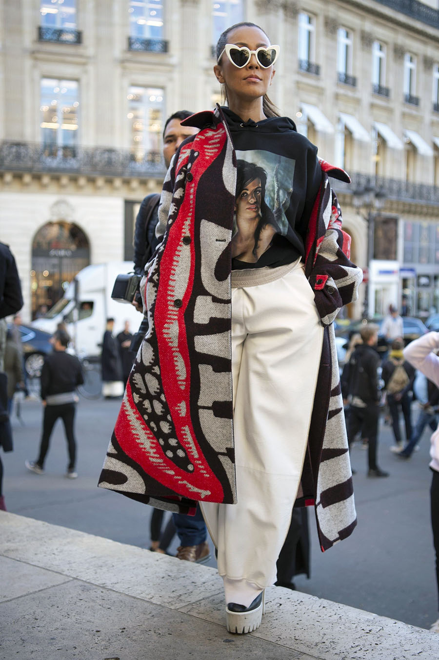 Fashion Stella McCartney Street Style Catwalk at PFW