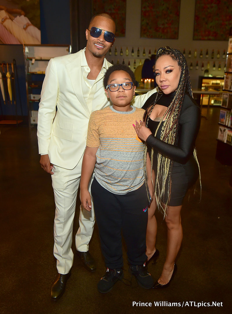 T.I., Tiny and son Major Harris. (Photo by Prince