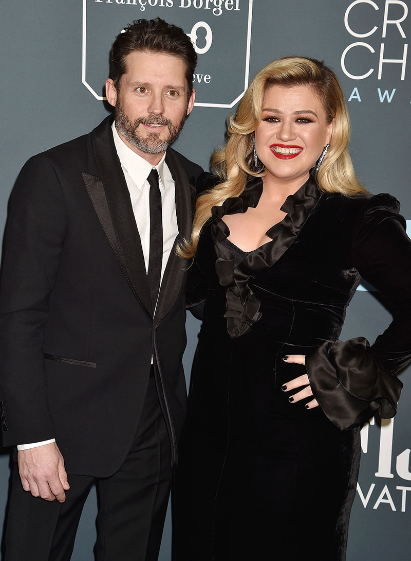 On the Market: Kelly Clarkson Files for Divorce