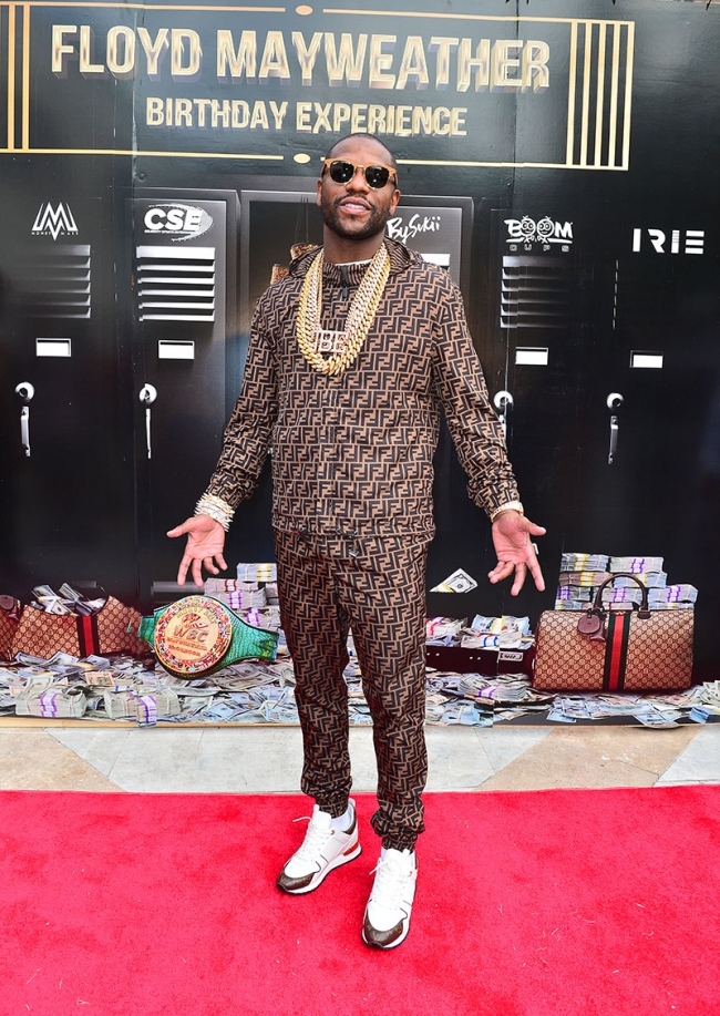 MIAMI BEACH, FL – FEBRUARY 20: Floyd Mayweather attends Futuristic