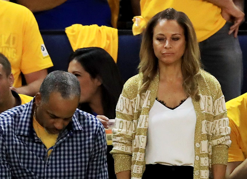 Dell And Sonya Curry Are Divorcing After 3 Decades Of Marriage And It's  Already Messy