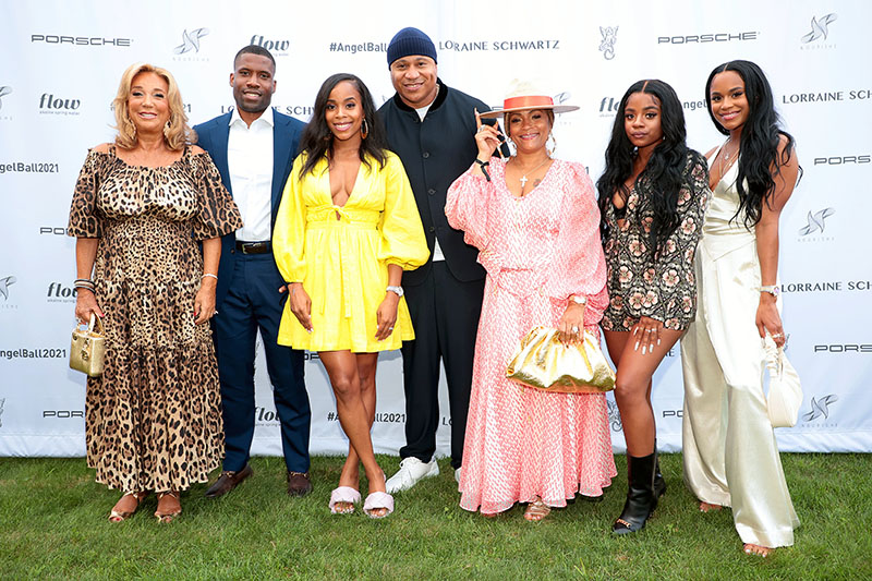 SOUTHAMPTON, NEW YORK – AUGUST 20: Denise Rich, Italia Smith Cardinez ...