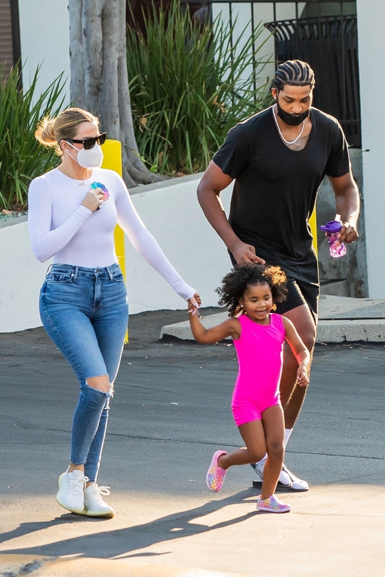 Calabasas, CA *EXCLUSIVE* Khloe Kardashian and Tristan Thompson