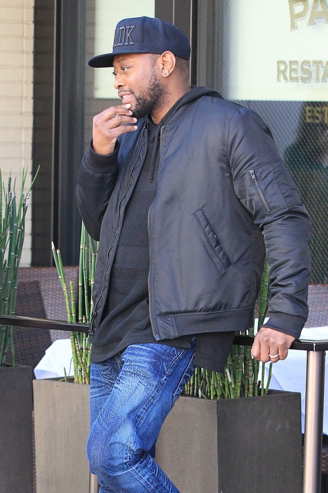 Beverly Hills, CA – Omar Epps keeps it casual after lunch. The actor ...