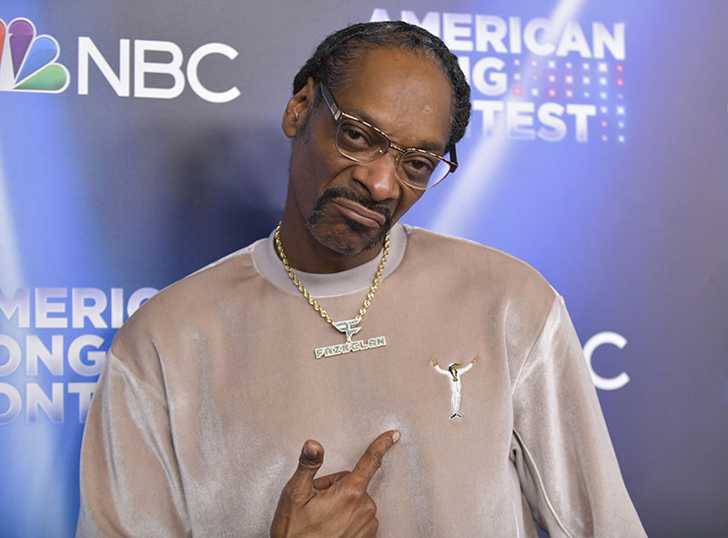 March 21, 2022, Los Angeles, California, USA: Snoop Dogg at the American  Song Contest Live Show Red Carpet at Universal Back Lot on March 21, 2022  in Los Angeles, CA (Credit Image: ©