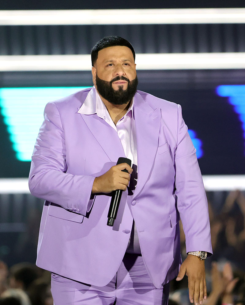 The violet jacket Louis Vuitton worn by DJ Khaled on the account Instagram  of @fatjoe