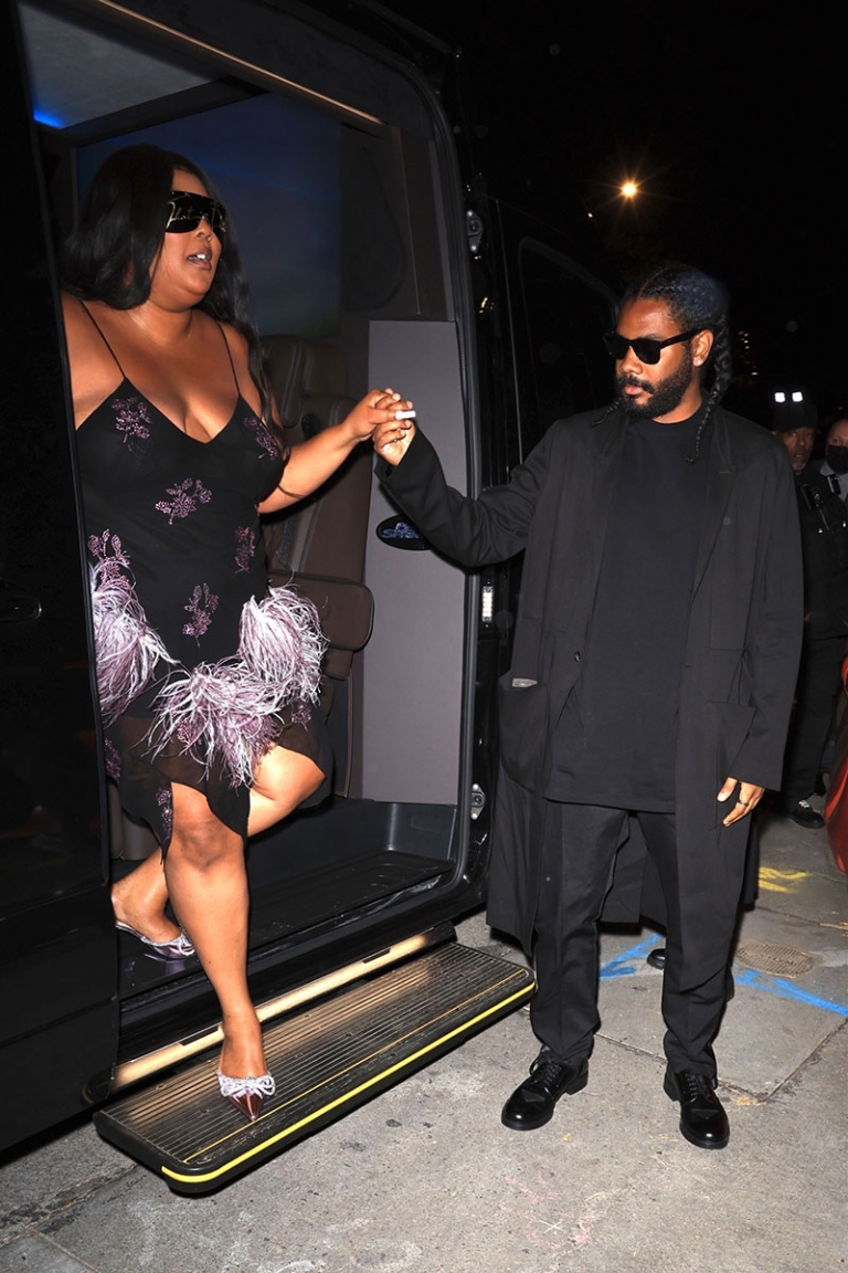 Lizzo Engaged to Boyfriend Myke Wright – Sandra Rose