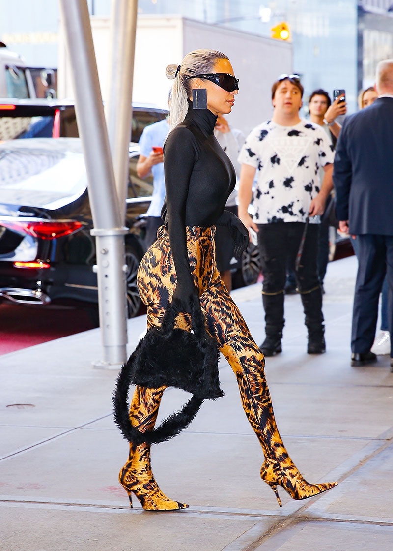 Kim Kardashian Checks Out NYC In Balenciaga Credit Card Earrings -  Fashionista