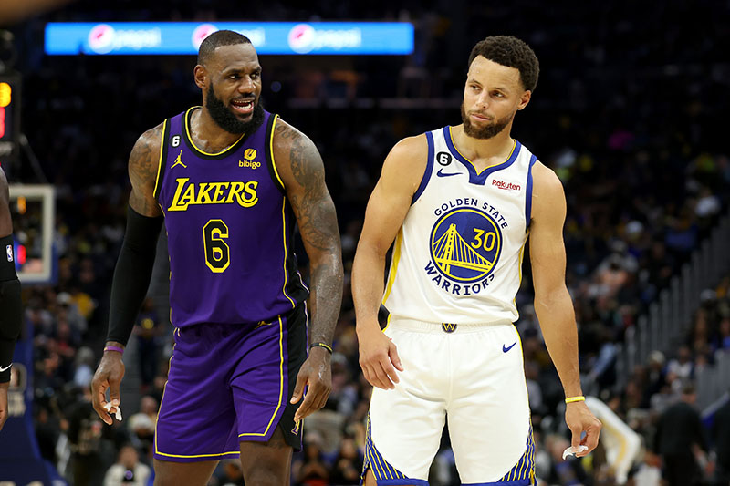 NBA Star Steph Curry Asked Twitter About Crypto and Tied up With FTX