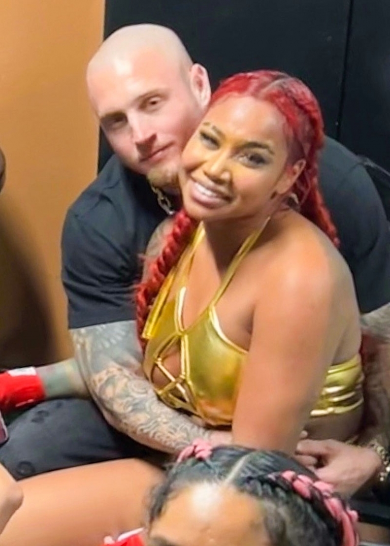 Chet Hanks supports girlfriend at her first MMA victory match