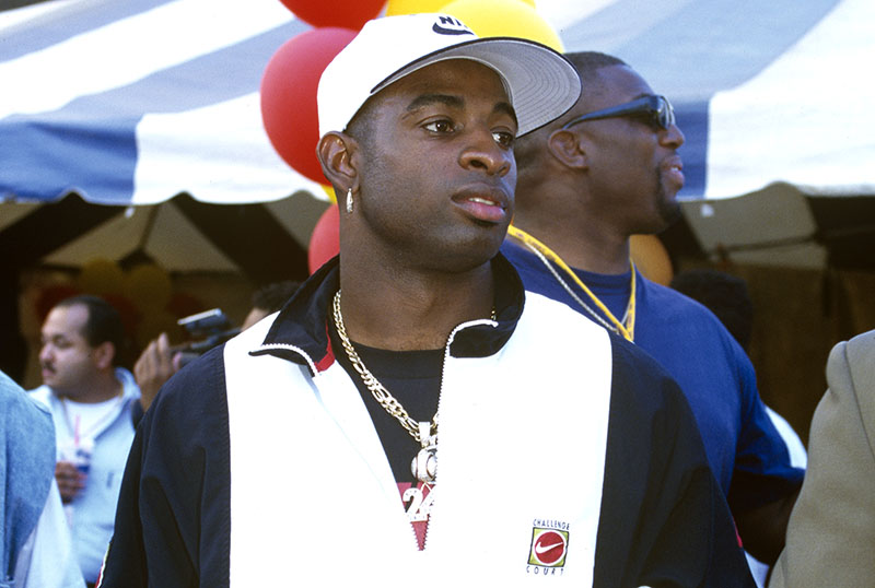 Deion Sanders arriving at the CBS Network 2002/2003 Season Upfront  Nieuwsfoto's - Getty Images