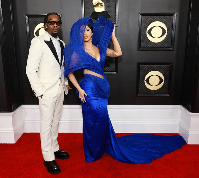 LOS ANGELES, CALIFORNIA – FEBRUARY 05: Offset And Cardi B Attend The ...