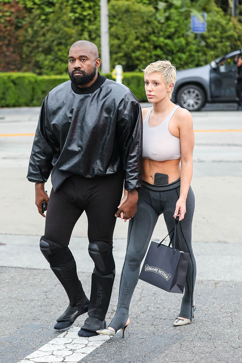 West Hollywood, CA Stylish couple Kanye West and Bianca Censori walk