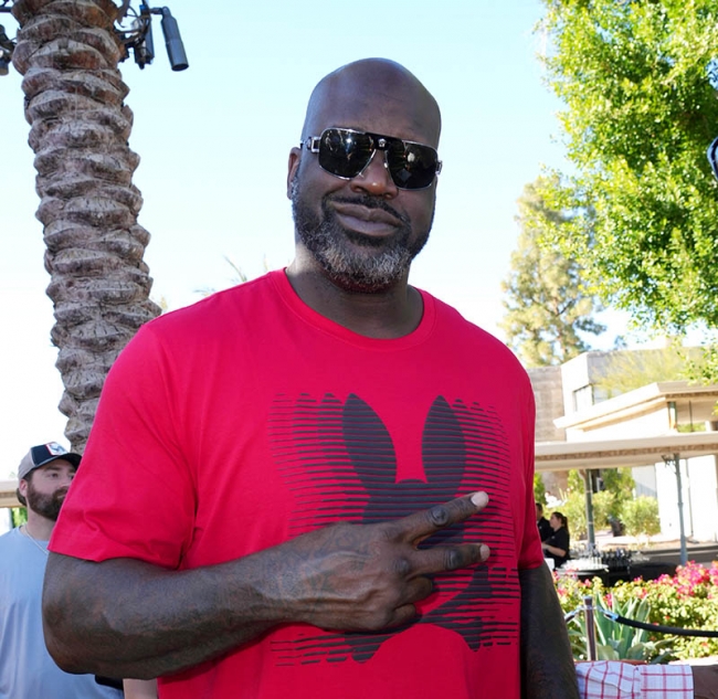 Kids Rescue Shaquille O’Neal From Drowning in Pool in Hawaii (Video