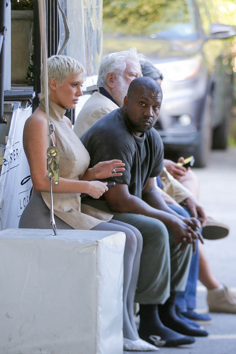 Santa Monica Ca Exclusive Kanye West And Bianca Censori Pack On Pda At The Lobster 3474