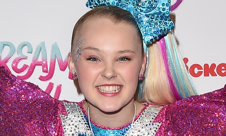 JoJo Siwa Says She Was “Pressured” to Come Out – ‘I’m Not a Lesbian’