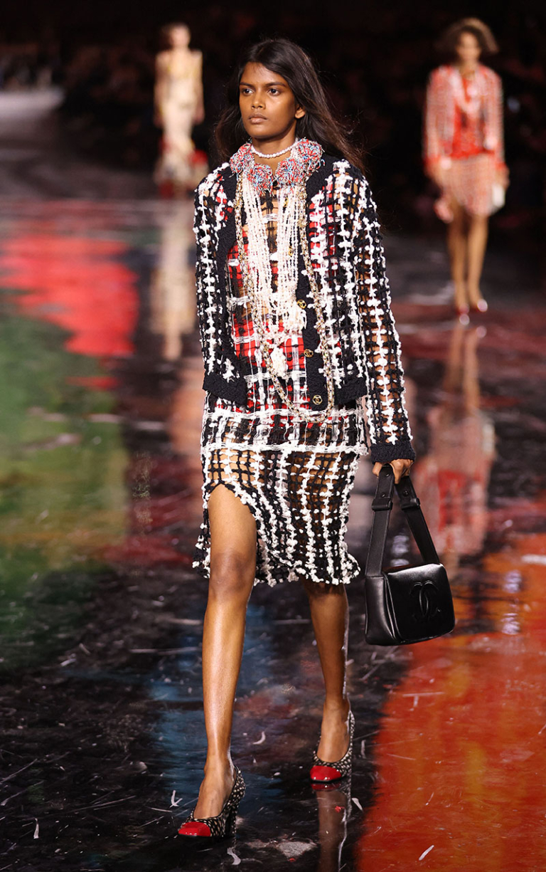 Chanel Ready-to-Wear Spring-Summer 2026 fashion show, October 6, 2025 ...